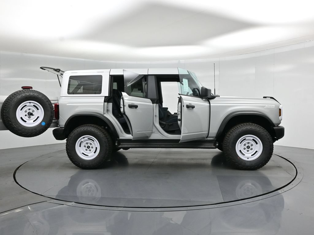 New 2026 Ford Bronco Heritage Edition AWD/4WD image 4