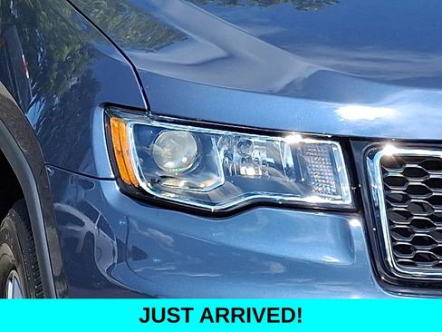 Used 2021 Jeep Grand Cherokee Limited AWD/4WD image 9