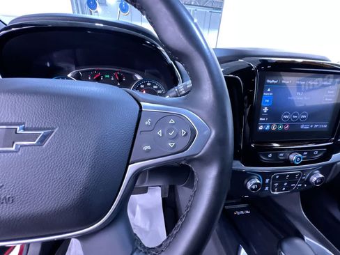 Used 2023 Chevrolet Traverse RS AWD/4WD image 21
