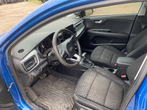 Used 2021 Kia Rio S w/ Technology Package FWD image 4