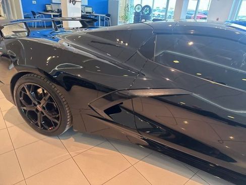 Used 2022 Chevrolet Corvette Stingray Premium Conv w/ Z51 Performance Package image 5