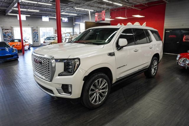 Used 2021 GMC Yukon Denali w/ Denali Premium Package AWD/4WD image 2