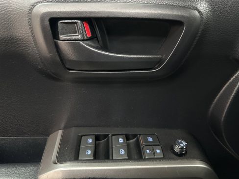 Used 2021 Toyota Tacoma SR5 image 18