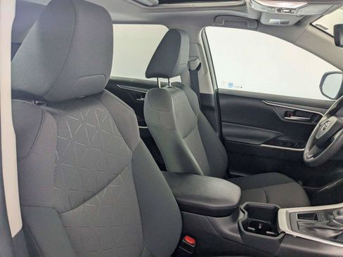 Used 2023 Toyota RAV4 XLE w/ Convenience Package FWD image 33