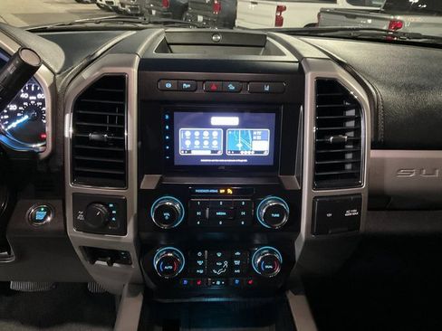Used 2021 Ford F250 Lariat image 14