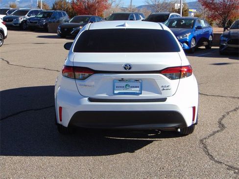 Used 2025 Toyota Corolla XLE image 5
