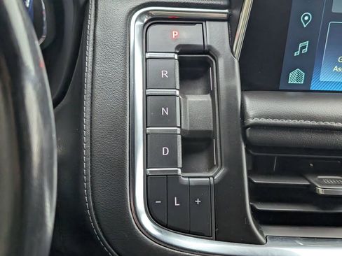 Used 2022 Chevrolet Tahoe LT AWD/4WD image 15