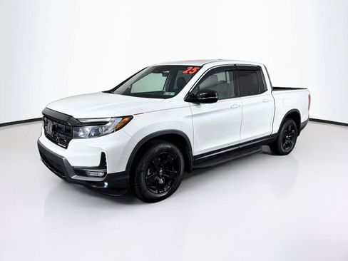 Used 2025 Honda Ridgeline Black Edition image 7