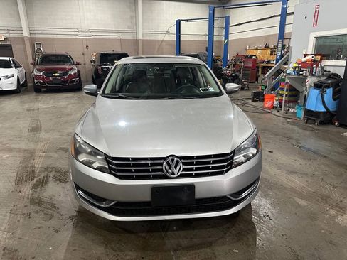 Used 2013 Volkswagen Passat TDI SE FWD image 2