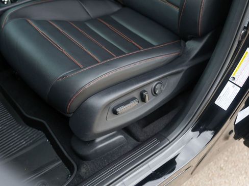 Used 2026 Honda CR-V Sport Touring image 8