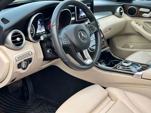 Used 2018 Mercedes-Benz C 300 4MATIC Sedan w/ Premium Package image 10