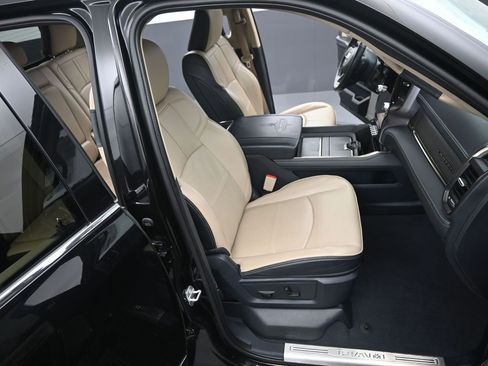 Used 2022 RAM 2500 Limited image 19