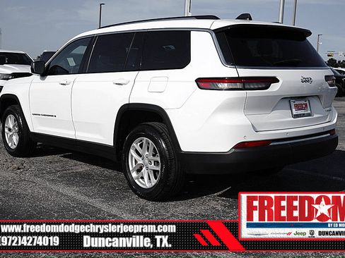 Used 2023 Jeep Grand Cherokee L Laredo RWD image 3