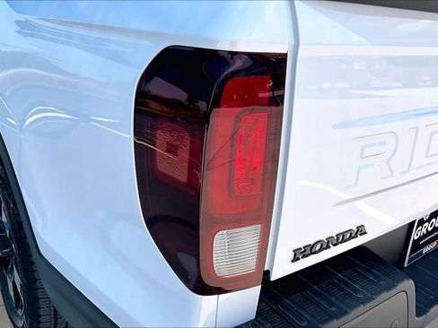Used 2026 Honda Ridgeline Black Edition image 29
