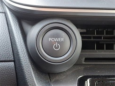 Certified 2025 Toyota Prius LE image 22