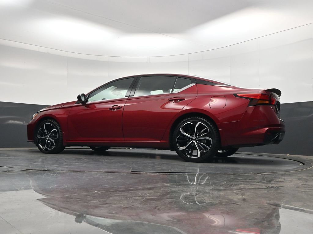 Certified 2023 Nissan Altima 2.5 SR FWD image 38