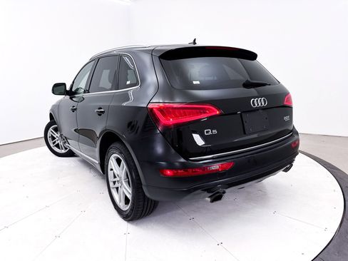 Used 2017 Audi Q5 2.0T Premium Plus w/ Technology Package AWD/4WD image 2