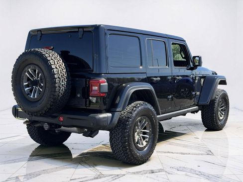 Used 2024 Jeep Wrangler Unlimited Rubicon 392 image 2