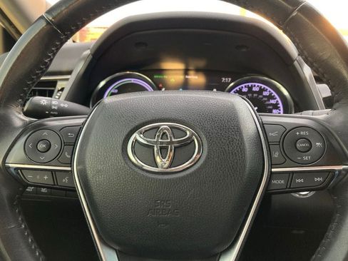 Used 2019 Toyota Camry XLE w/ Driver Assist Package FWD image 17