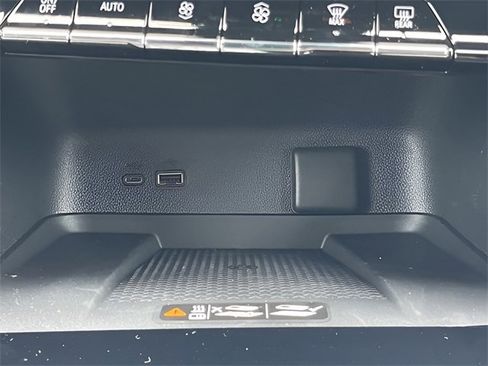 New 2026 Chevrolet Traverse LT w/ Enhanced Driving Package image 29