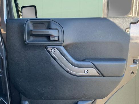 Used 2018 Jeep Wrangler Unlimited Sport S image 55