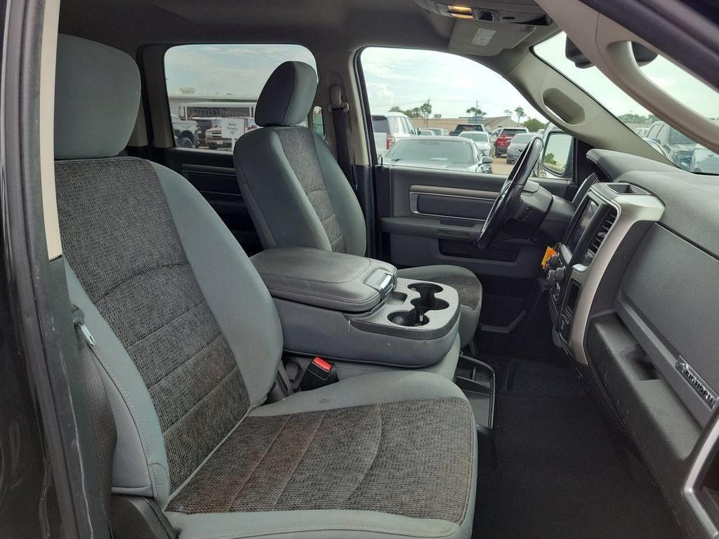 Used 2019 RAM 1500 Big Horn AWD/4WD image 25