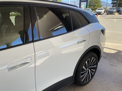 Used 2024 Volkswagen ID.4 Pro AWD/4WD image 46