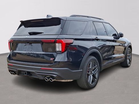 Used 2025 Ford Explorer ST w/ Sun And Sound Package image 4