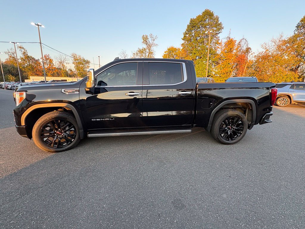 Used 2021 GMC Sierra 1500 Denali w/ Denali Carbonpro Edition AWD/4WD image 6