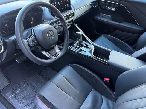 Used 2025 Acura ADX A-Spec image 11