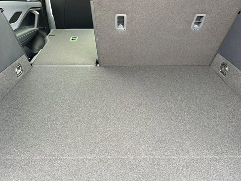 New 2026 Volkswagen Tiguan SE R-Line image 14