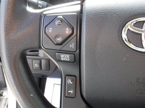 Used 2019 Toyota Tacoma 2WD Access Cab image 18