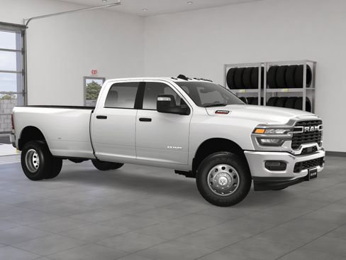 New 2025 RAM 3500 Big Horn image 7