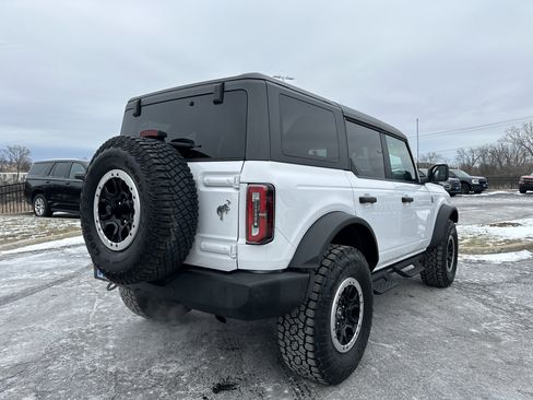 Used 2023 Ford Bronco Big Bend w/ Sasquatch Package image 6