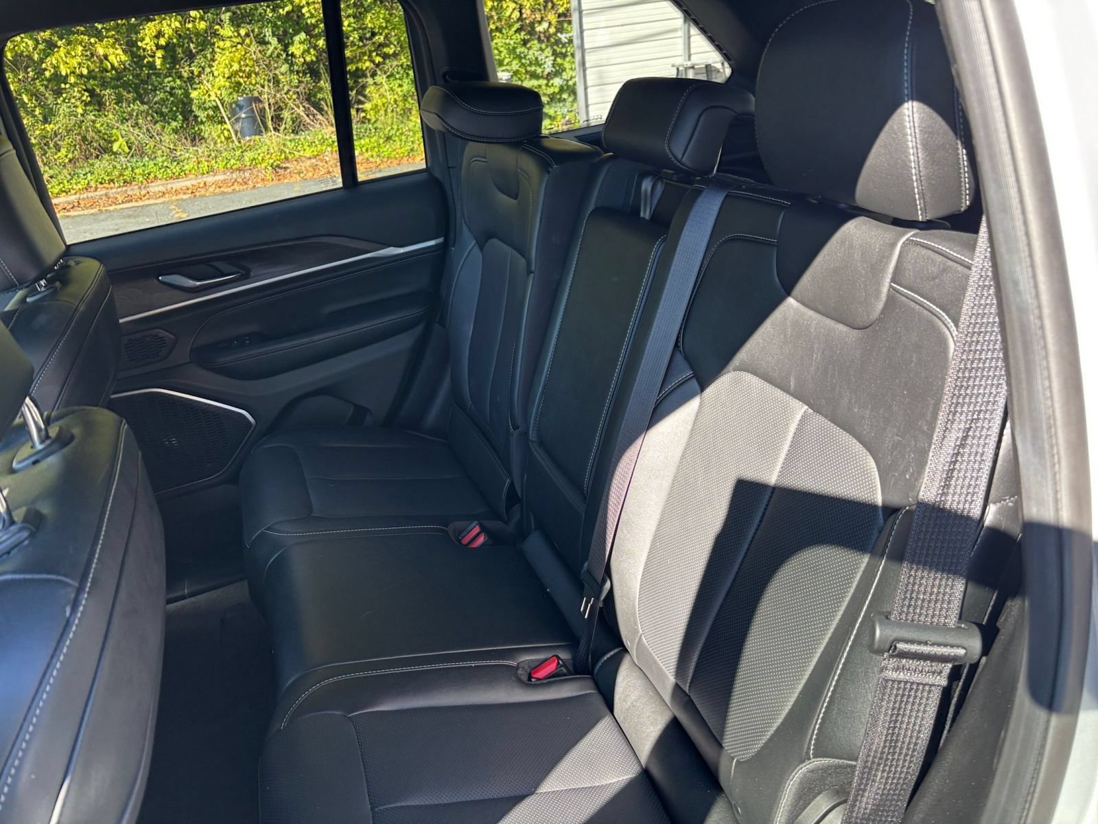 Used 2026 Jeep Grand Cherokee Limited AWD/4WD image 27