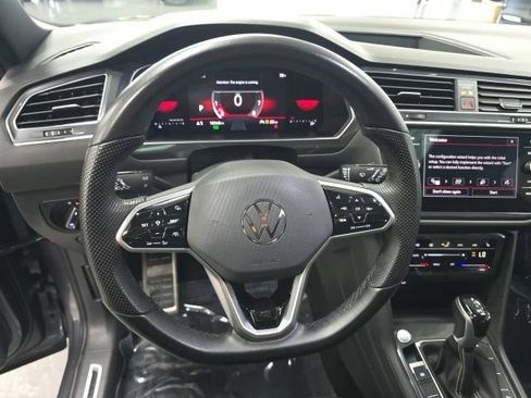 Used 2024 Volkswagen Tiguan SE R-Line AWD/4WD image 21