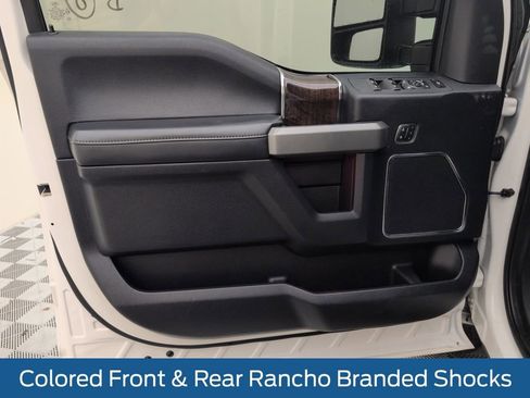 Used 2017 Ford F250 Platinum w/ Platinum Ultimate Package image 33