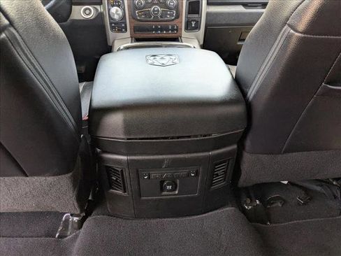 Used 2018 RAM 1500 Laramie w/ Convenience Group AWD/4WD image 19