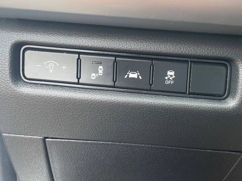 Used 2021 Kia Telluride LX AWD/4WD image 22