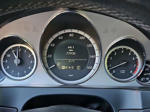 Used 2011 Mercedes-Benz E 550 Coupe image 24