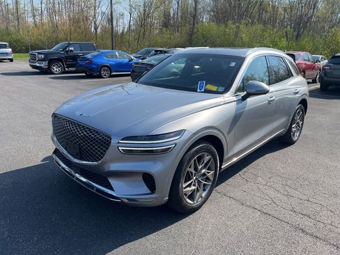 Used 2024 Genesis GV70 2.5T w/ Advanced Package AWD/4WD image 3