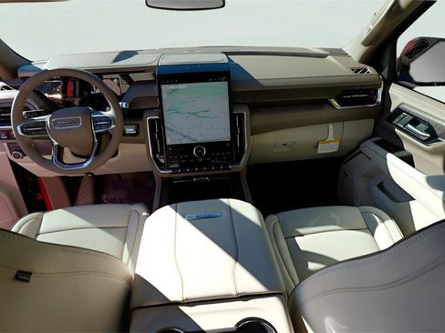 New 2026 GMC Yukon Denali w/ Sun & Power Step Package image 25