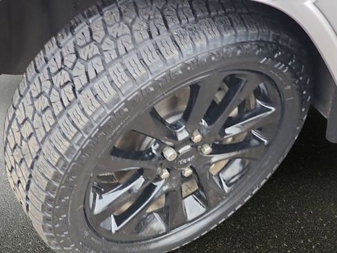 Used 2018 Jeep Grand Cherokee Altitude image 33