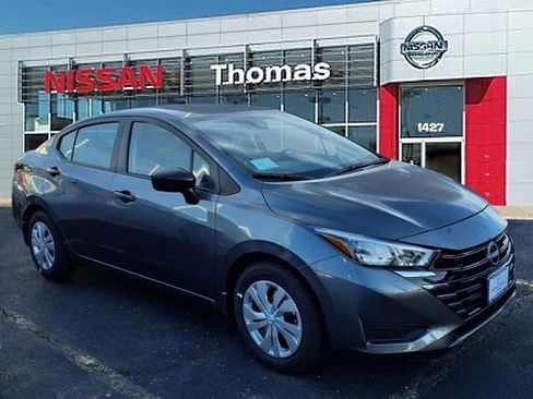 Certified 2025 Nissan Versa S w/ Trunk Package image 1