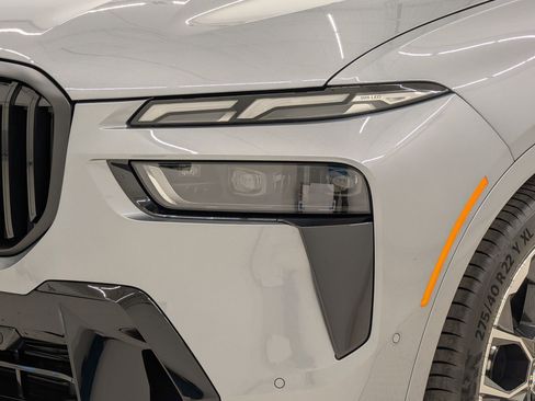 New 2026 BMW X7 xDrive40i w/ M Sport Package image 11