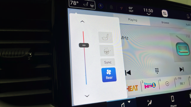 New 2026 Chrysler Pacifica Select FWD image 31