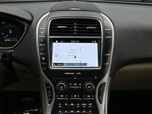 Used 2019 Lincoln Nautilus Reserve AWD/4WD image 49