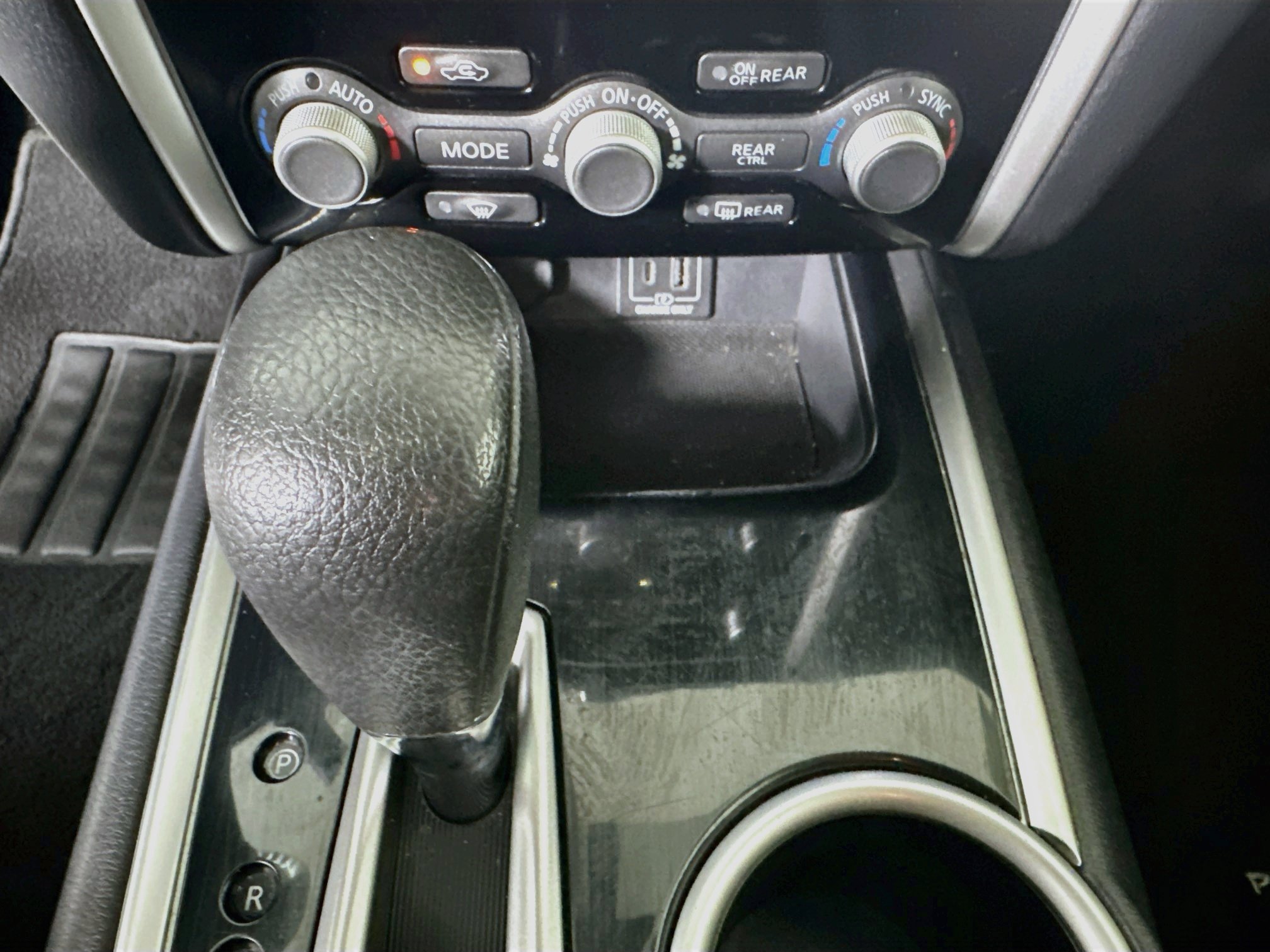 Used 2020 Nissan Pathfinder S FWD image 23