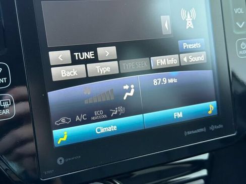 Used 2022 Toyota Prius Prime XLE FWD image 25
