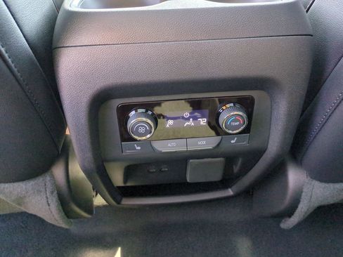 New 2026 Chevrolet Traverse RS image 22